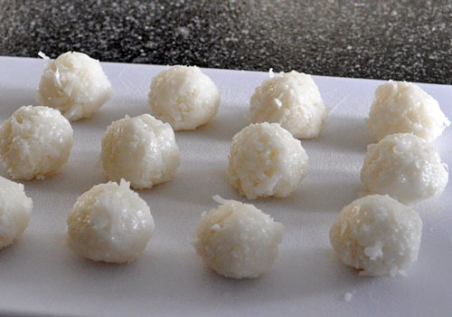 Chocolate Covered Coconut Balls photo instruction 3
