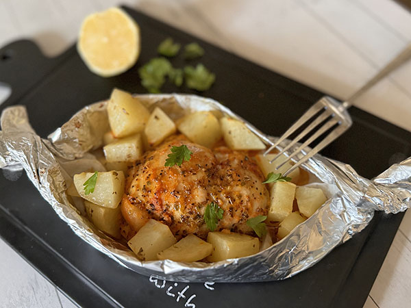 Лимонно-Чесночные Куриные Бедра с Картофелем в Духовке