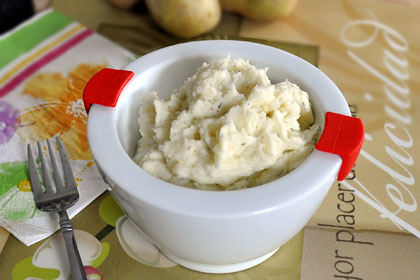 Mashed Potatoes with Cream Cheese and Garlic
