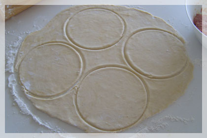 Beef Chebureki (Deep Fried Beef Dumplings) photo instruction 2 Beef Chebureki (Deep Fried Beef Dumplings) photo instruction 2